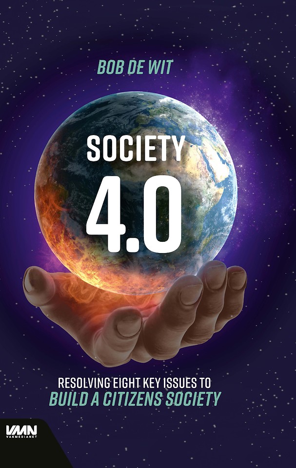 Society 4.0 - Resolving eight key issues to build a citizens society